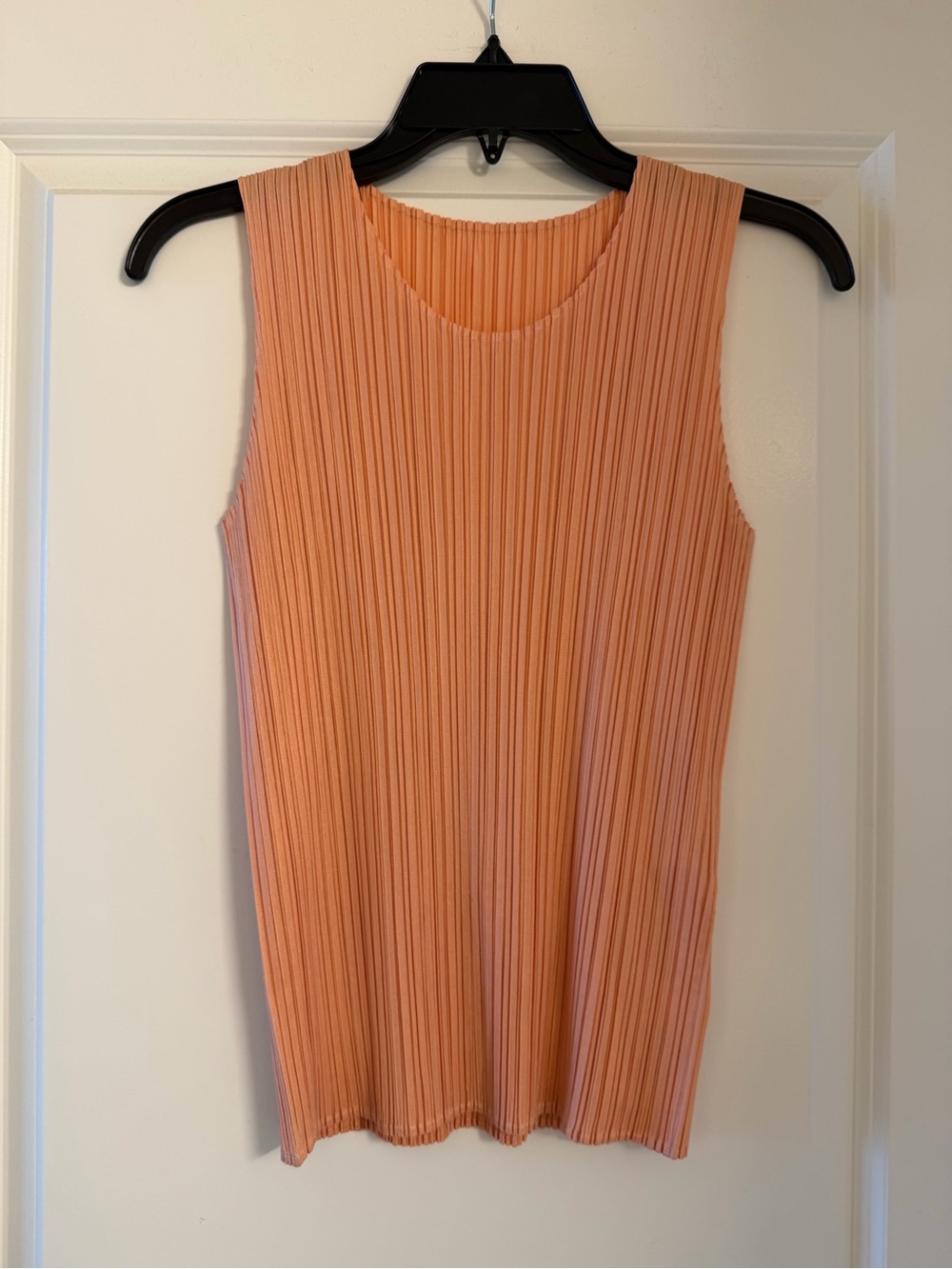 Issey Miyake Peach Pleated Sleeveless Tank